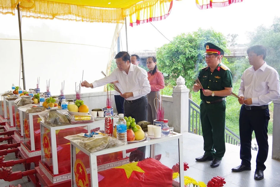 13 hài cốt liệt sĩ được tìm thấy sau khi mở rộng tìm kiếm tại Câu Nhi 13 hài cốt liệt sĩ được tìm thấy sau khi mở rộng tìm kiếm tại Câu Nhi