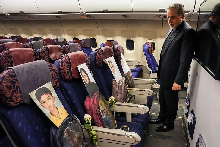 21 giờ đàm phán không ngủ: Hậu trường căng thẳng của cuộc gặp Mỹ - Iran tại Islamabad 21 giờ đàm phán không ngủ: Hậu trường căng thẳng của cuộc gặp Mỹ - Iran tại Islamabad