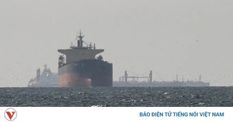 3 tàu chở dầu Iran vượt phong tỏa của Mỹ đi qua eo biển Hormuz