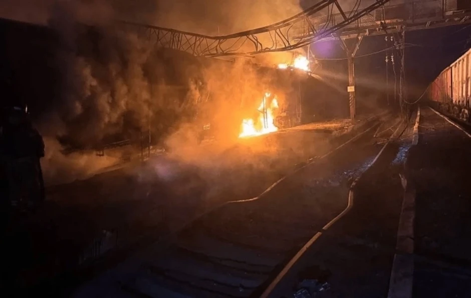 41 công nhân mắc kẹt dưới mỏ than Lugansk sau khi Ukraine tập kích 41 công nhân mắc kẹt dưới mỏ than Lugansk sau khi Ukraine tập kích