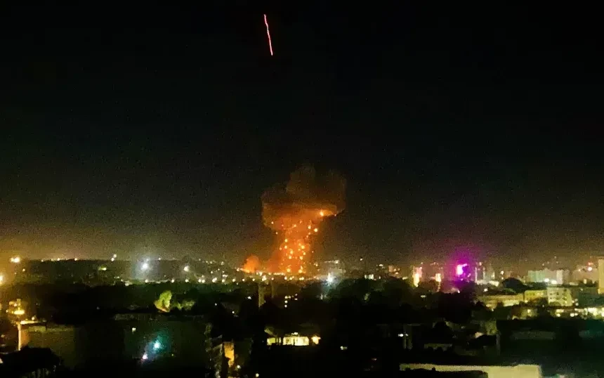 Afghanistan cáo buộc Pakistan không kích bệnh viện ở Kabul khiến hàng trăm người thiệt mạng Afghanistan cáo buộc Pakistan không kích bệnh viện ở Kabul khiến hàng trăm người thiệt mạng