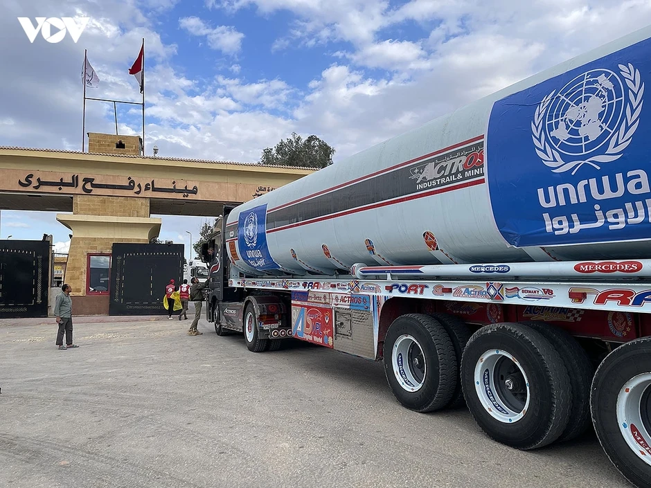 Ai Cập chuyển thêm hơn 2.100 tấn hàng cứu trợ đến Gaza Ai Cập chuyển thêm hơn 2.100 tấn hàng cứu trợ đến Gaza
