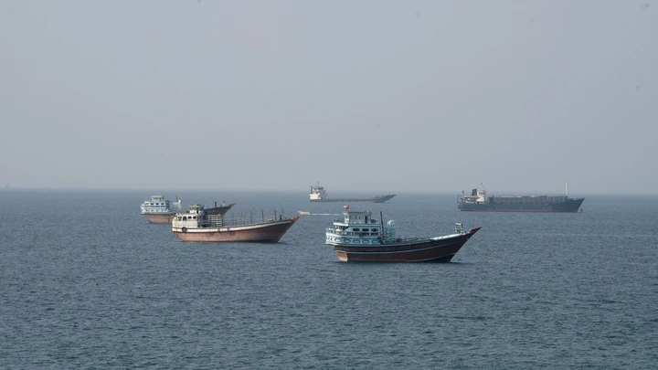Ai đang kiểm soát eo biển Hormuz? Ai đang kiểm soát eo biển Hormuz?