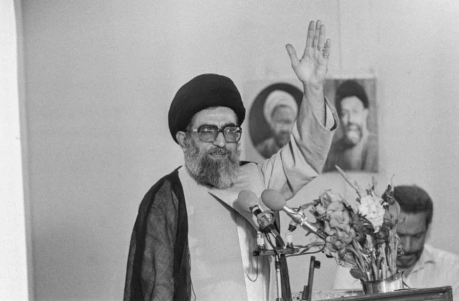 Ali Khamenei và gần 4 thập kỷ cầm quyền cứng rắn, thù địch với Mỹ và Israel Ali Khamenei và gần 4 thập kỷ cầm quyền cứng rắn, thù địch với Mỹ và Israel