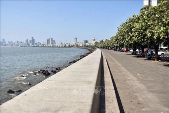 Ấn Độ: Nhiều người sốc nhiệt, tử vong do nắng nóng gần chạm ngưỡng 50 độ C