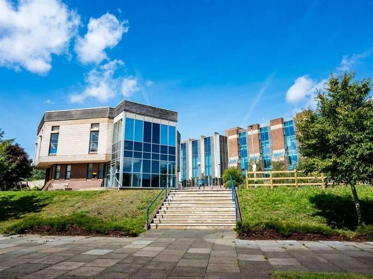 Anh: 2 trường đại học hợp nhất, thành lập “siêu đại học” đầu tiên Anh: 2 trường đại học hợp nhất, thành lập “siêu đại học” đầu tiên