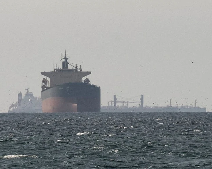Anh đề xuất đăng cai hội nghị quốc tế về mở lại eo biển Hormuz Anh đề xuất đăng cai hội nghị quốc tế về mở lại eo biển Hormuz