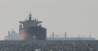 Anh đề xuất đăng cai hội nghị quốc tế về mở lại eo biển Hormuz