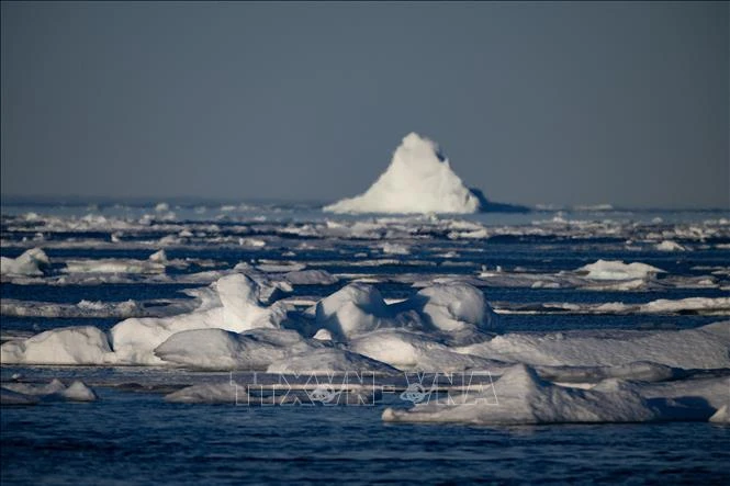 Anh triển khai sứ mệnh nghiên cứu băng tan tại Greenland bằng công nghệ tự động Anh triển khai sứ mệnh nghiên cứu băng tan tại Greenland bằng công nghệ tự động