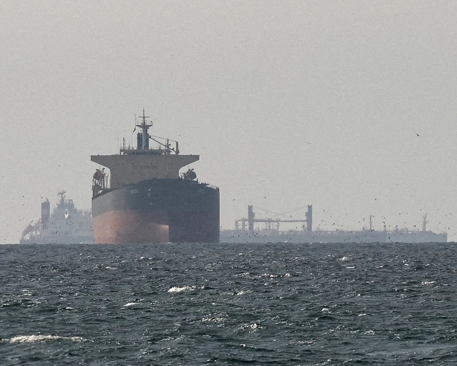Anh triệu tập họp đa quốc gia bàn cách mở eo biển Hormuz