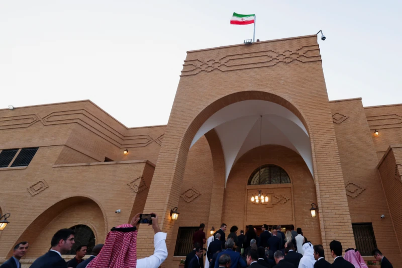 Arab Saudi yêu cầu tùy viên quân sự Iran rời khỏi nước này trong 24 giờ Arab Saudi yêu cầu tùy viên quân sự Iran rời khỏi nước này trong 24 giờ