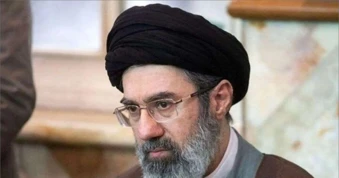 Axios: Lãnh tụ tối cao Iran bật đèn xanh đàm phán với Mỹ