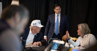 Axios: Ông Trump cân nhắc nối lại tấn công Iran