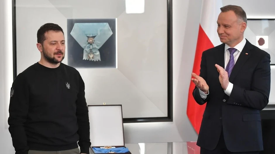 Ba Lan tước bỏ huân chương cao quý từng trao tặng ông Zelensky Ba Lan tước bỏ huân chương cao quý từng trao tặng ông Zelensky