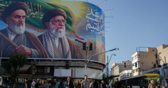 Bahrain cáo buộc Iran tấn công, nhiều nước lên tiếng; Thêm tàu bị trúng đạn tại eo biển Hormuz