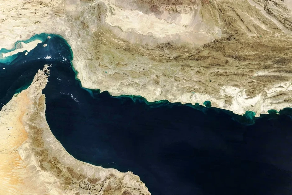 Bài toán lớn từ cuộc khủng hoảng eo biển Hormuz Bài toán lớn từ cuộc khủng hoảng eo biển Hormuz