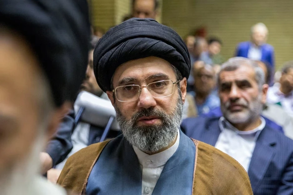 Báo Anh: Lãnh tụ Iran trực tiếp ra quyết định đàm phán ngừng bắn với Mỹ Báo Anh: Lãnh tụ Iran trực tiếp ra quyết định đàm phán ngừng bắn với Mỹ