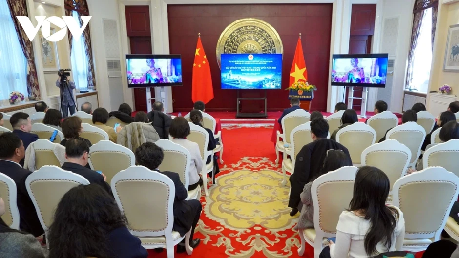 Báo chí thúc đẩy quan hệ Việt Nam - Trung Quốc trong giai đoạn mới Báo chí thúc đẩy quan hệ Việt Nam - Trung Quốc trong giai đoạn mới
