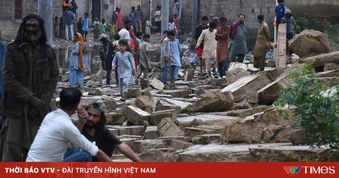 Bão lớn hoành hành tại Karachi (Pakistan) khiến ít nhất 15 người thiệt mạng