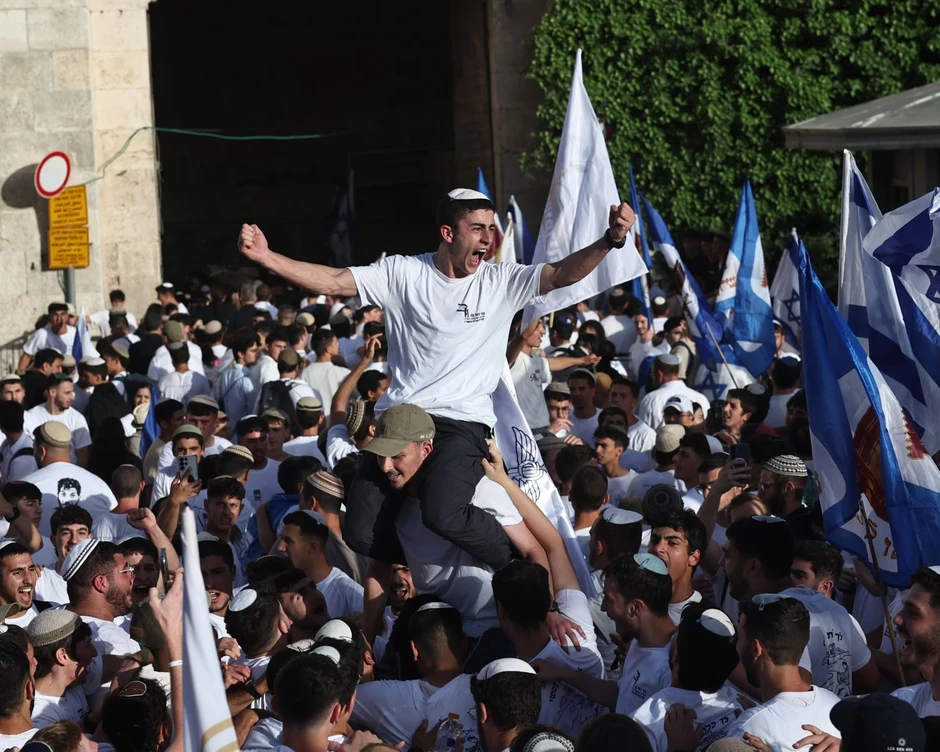 Bạo lực và khẩu hiệu gây tranh cãi trong lễ diễu hành Ngày Jerusalem