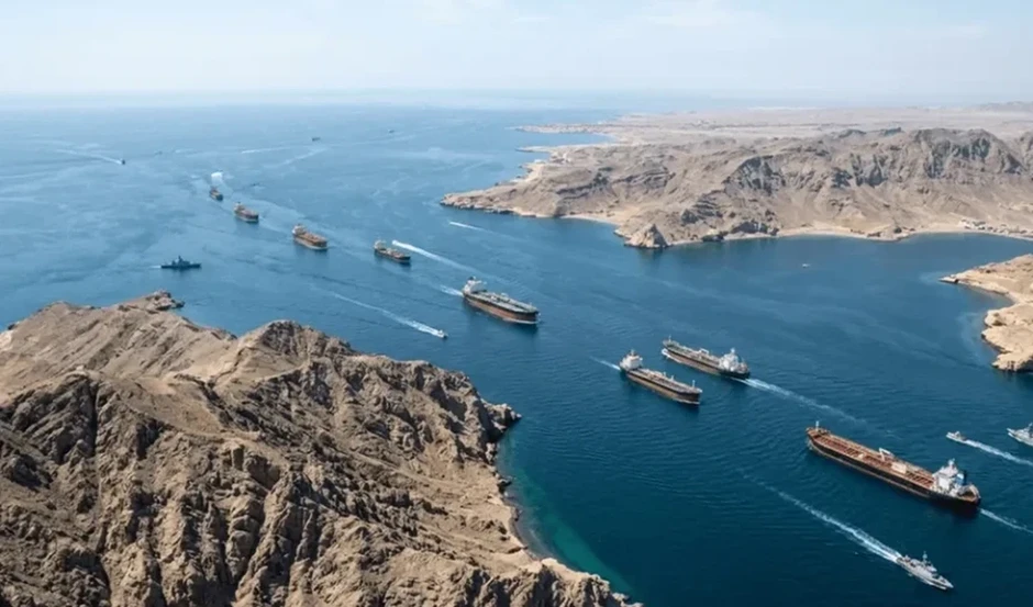 Báo Mỹ tiết lộ mức phí phải trả cho Iran khi tàu đi qua eo biển Hormuz Báo Mỹ tiết lộ mức phí phải trả cho Iran khi tàu đi qua eo biển Hormuz