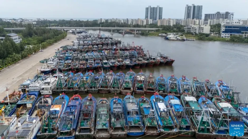 Bão Maysak đổ bộ đảo Hải Nam, Trung Quốc khẩn cấp ứng phó mưa lũ Bão Maysak đổ bộ đảo Hải Nam, Trung Quốc khẩn cấp ứng phó mưa lũ