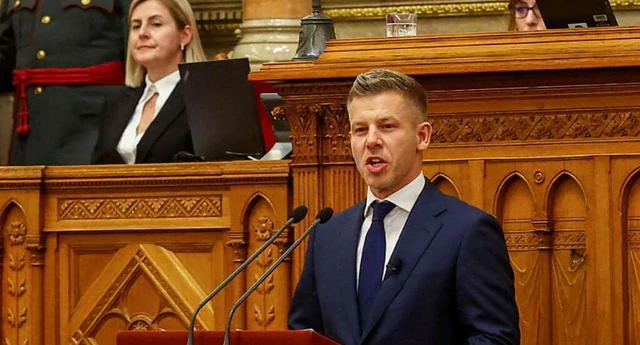 Báo Nga: Một nước quay lưng, chính thức tuyên bố Nga là "kẻ địch" - Hé lộ cách Moscow sẽ đáp trả Báo Nga: Một nước quay lưng, chính thức tuyên bố Nga là "kẻ địch" - Hé lộ cách Moscow sẽ đáp trả
