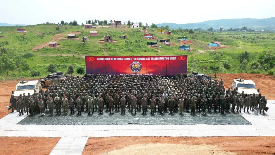 Bế mạc Diễn tập đa phương về gìn giữ hòa bình Liên hợp quốc tại Ấn Độ Bế mạc Diễn tập đa phương về gìn giữ hòa bình Liên hợp quốc tại Ấn Độ