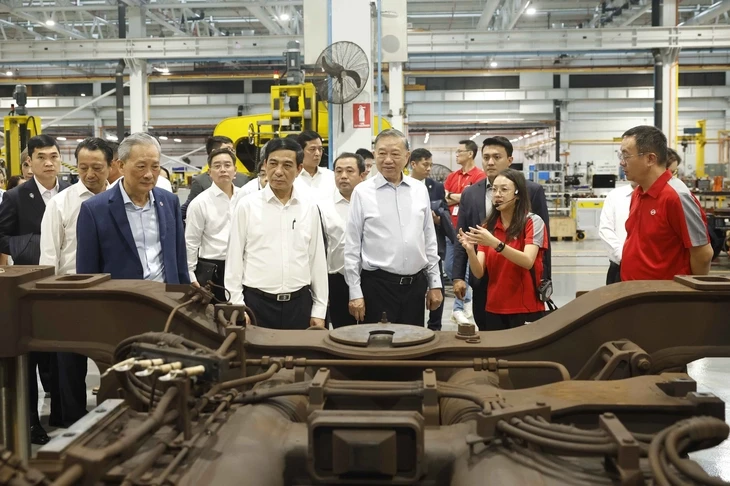 Biến khoa học - công nghệ thành 'trận quyết chiến chiến lược' Biến khoa học - công nghệ thành 'trận quyết chiến chiến lược'