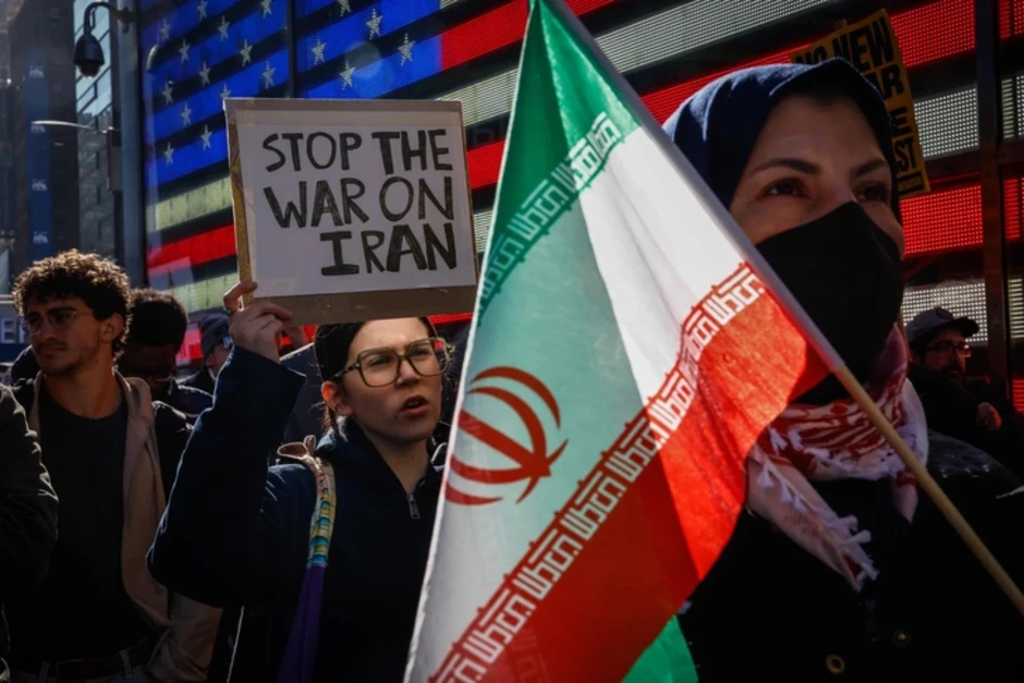 Biểu tình lan rộng ở Mỹ sau vụ không kích Iran và ông Khamenei thiệt mạng Biểu tình lan rộng ở Mỹ sau vụ không kích Iran và ông Khamenei thiệt mạng