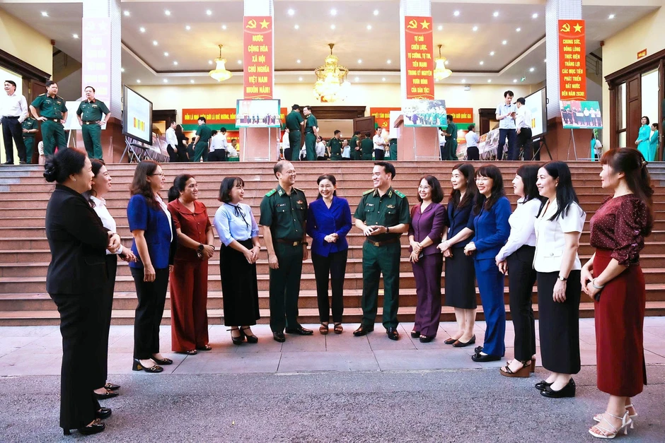 Bộ đội Biên phòng và 30 tỉnh, thành có biên giới xây thế trận vững mạnh Bộ đội Biên phòng và 30 tỉnh, thành có biên giới xây thế trận vững mạnh