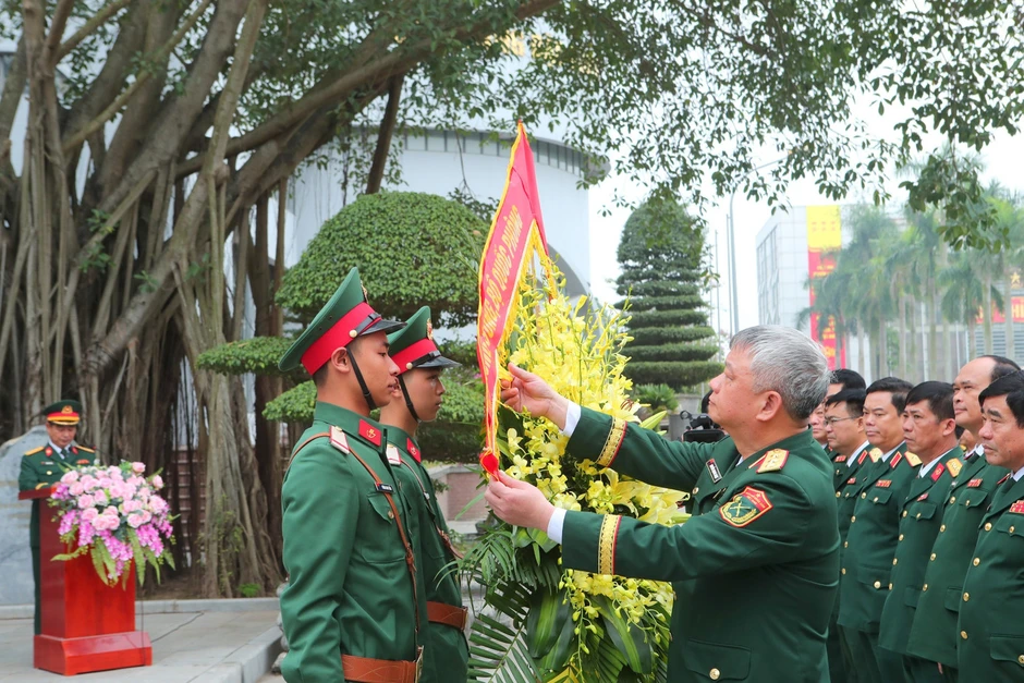 Bộ đội Đặc công phải có khả năng tác chiến liên tục dài ngày Bộ đội Đặc công phải có khả năng tác chiến liên tục dài ngày