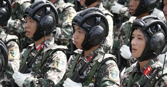 Bộ Quốc phòng kiến nghị về chính sách tiền lương, giúp quân nhân có động lực cống hiến