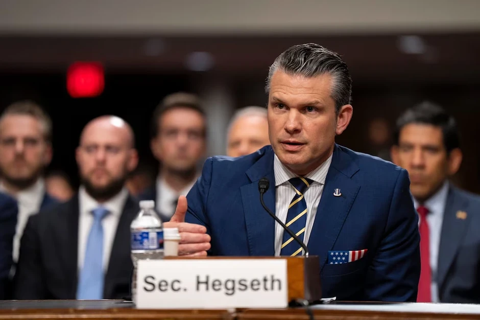 Bộ trưởng Hegseth tranh cãi gay gắt với nghị sĩ Dân chủ trong ngày thứ hai điều trần về cuộc chiến Iran Bộ trưởng Hegseth tranh cãi gay gắt với nghị sĩ Dân chủ trong ngày thứ hai điều trần về cuộc chiến Iran