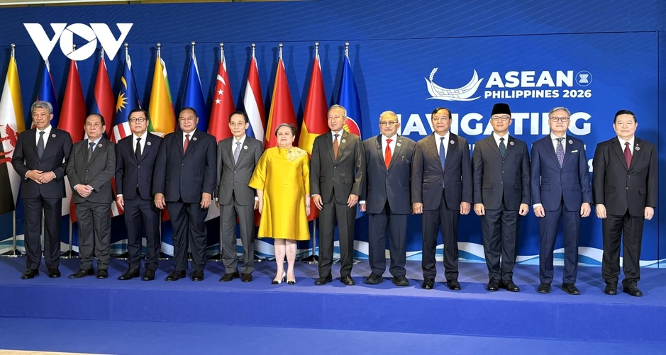 Bộ trưởng Ngoại giao ASEAN kêu gọi khôi phục việc đi lại tại eo biển Hormuz