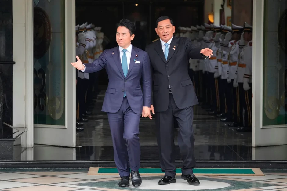Bộ trưởng Quốc phòng Nhật Bản thăm Philippines, tăng cường hợp tác an ninh Bộ trưởng Quốc phòng Nhật Bản thăm Philippines, tăng cường hợp tác an ninh