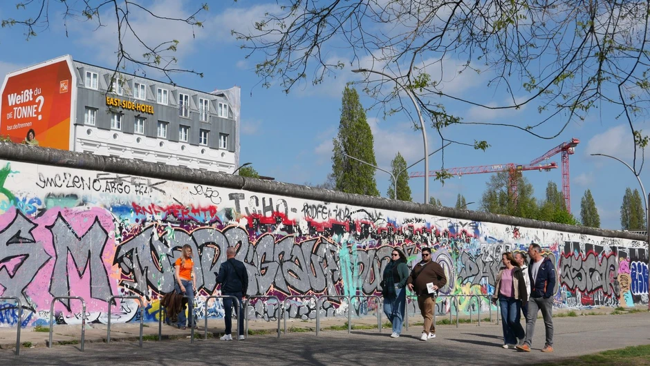 Bức tường Berlin 65 năm tuổi