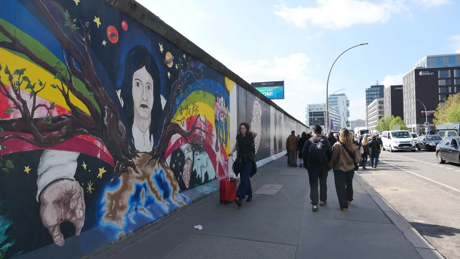 Bức tường Berlin 65 năm tuổi