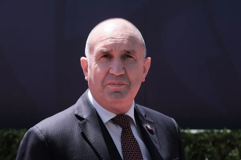 Bulgaria tuyên bố chấm dứt cung cấp vũ khí cho Ukraine Bulgaria tuyên bố chấm dứt cung cấp vũ khí cho Ukraine