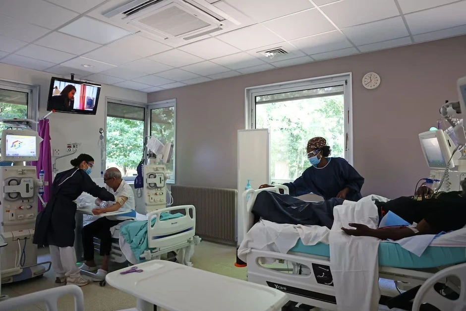 Các bệnh viện châu Âu quá tải giữa nắng nóng thiêu đốt Các bệnh viện châu Âu quá tải giữa nắng nóng thiêu đốt