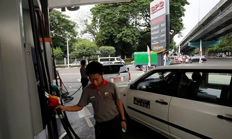 Cách các nước đối phó cú sốc năng lượng từ Trung Đông