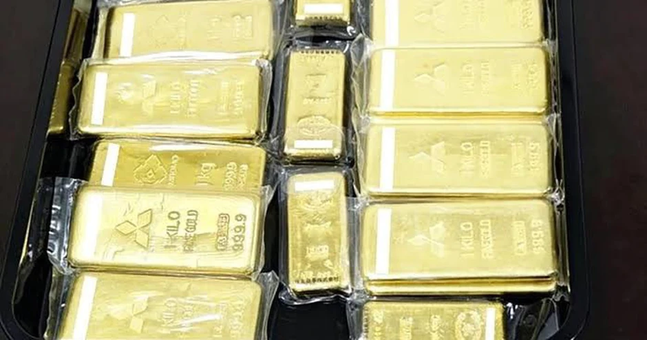 Cam kết quyên góp 78 triệu đồng, một nhà hảo tâm tiếp tục hiến tặng 21 kg vàng trị giá hơn 93 tỷ đồng cho địa phương