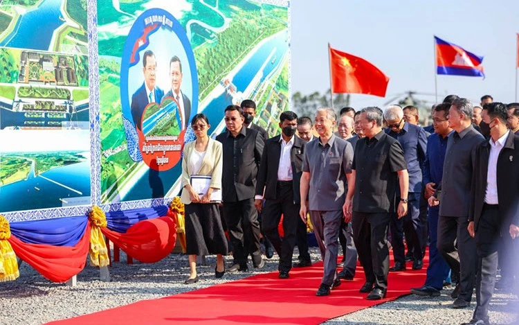 Campuchia khánh thành "huyết mạch kinh tế quan trọng" do Trung Quốc tài trợ Campuchia khánh thành "huyết mạch kinh tế quan trọng" do Trung Quốc tài trợ
