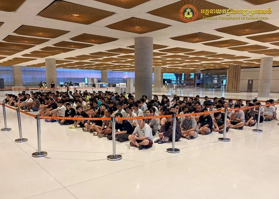 Campuchia trục xuất hơn 3.600 người nước ngoài vi phạm pháp luật Campuchia trục xuất hơn 3.600 người nước ngoài vi phạm pháp luật