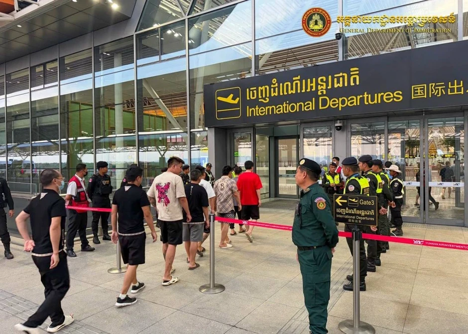 Campuchia trục xuất hơn 3.600 người nước ngoài vi phạm pháp luật Campuchia trục xuất hơn 3.600 người nước ngoài vi phạm pháp luật