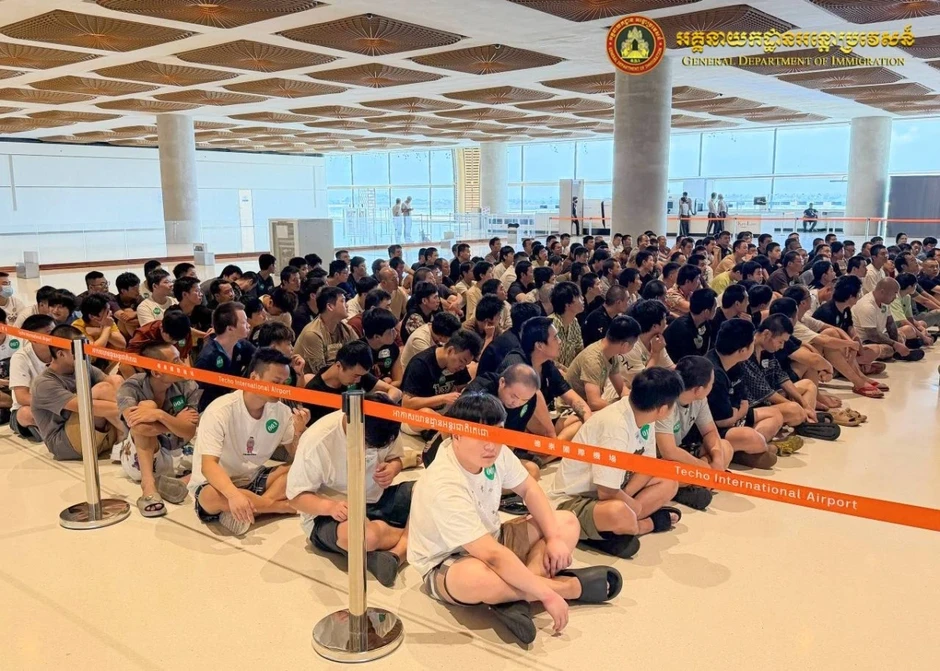 Campuchia trục xuất hơn 3.600 người nước ngoài vi phạm pháp luật Campuchia trục xuất hơn 3.600 người nước ngoài vi phạm pháp luật