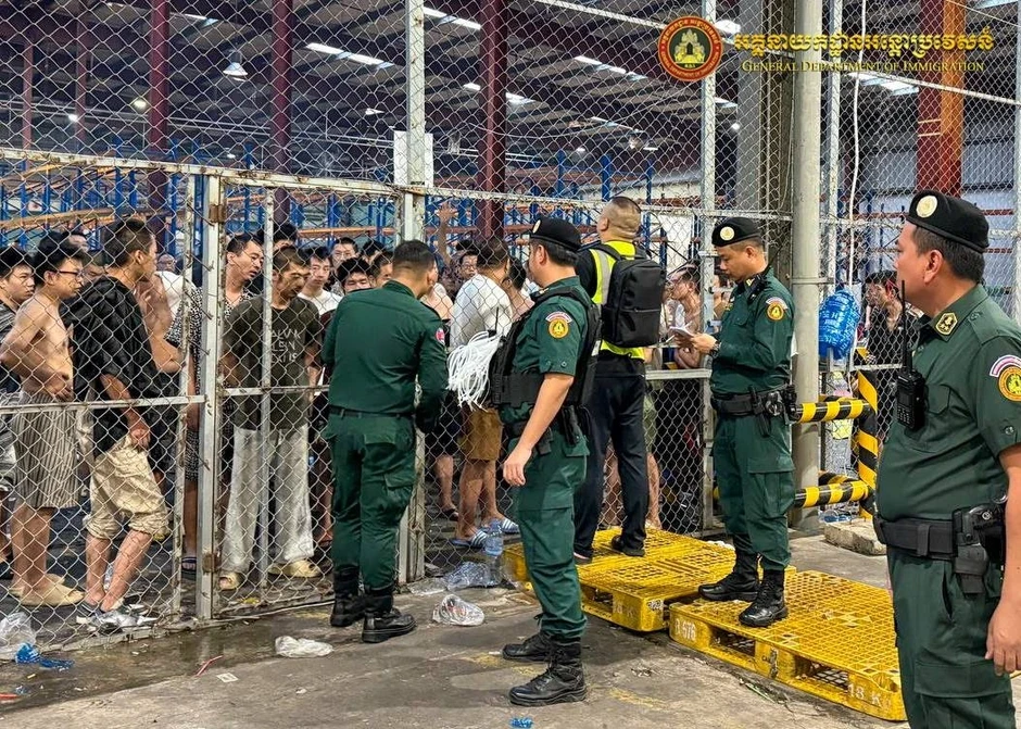 Campuchia trục xuất hơn 3.600 người nước ngoài vi phạm pháp luật Campuchia trục xuất hơn 3.600 người nước ngoài vi phạm pháp luật