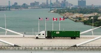 Canada áp thuế trả đũa lên 20 tỷ USD hàng hóa của Mỹ