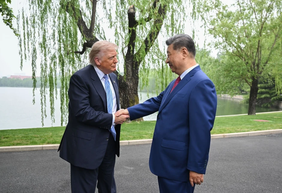 Cảnh báo mới nhất của Tổng thống Trump khi Iran chuẩn bị kế hoạch thu phí ở eo biển Hormuz Cảnh báo mới nhất của Tổng thống Trump khi Iran chuẩn bị kế hoạch thu phí ở eo biển Hormuz