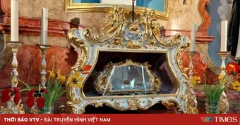 Cảnh sát Czech tìm thấy hộp sọ thánh bị đánh cắp